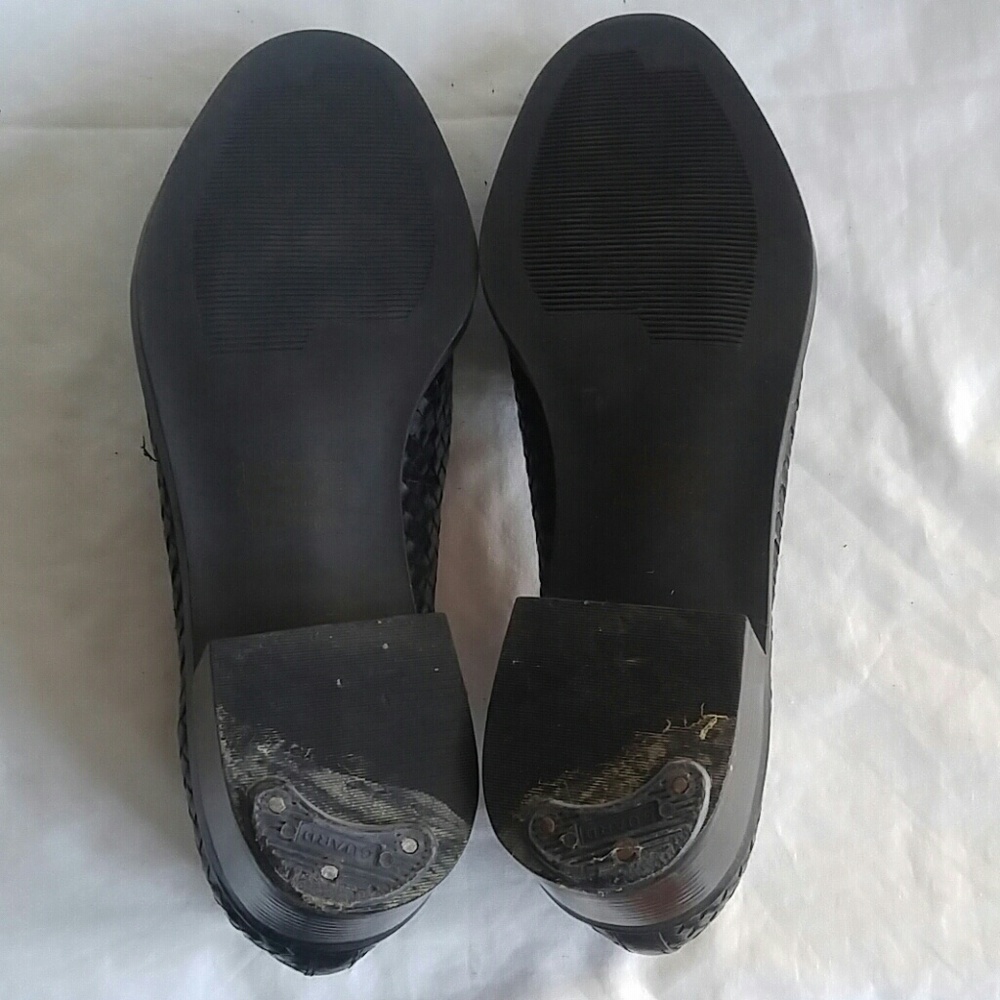 Shoes - Picture 4 of 4